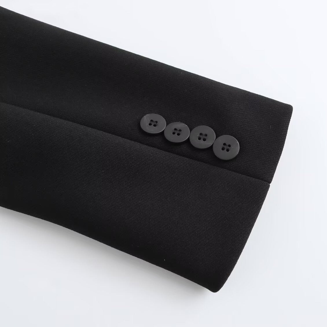 Cut-Out Blazer in Schwarz