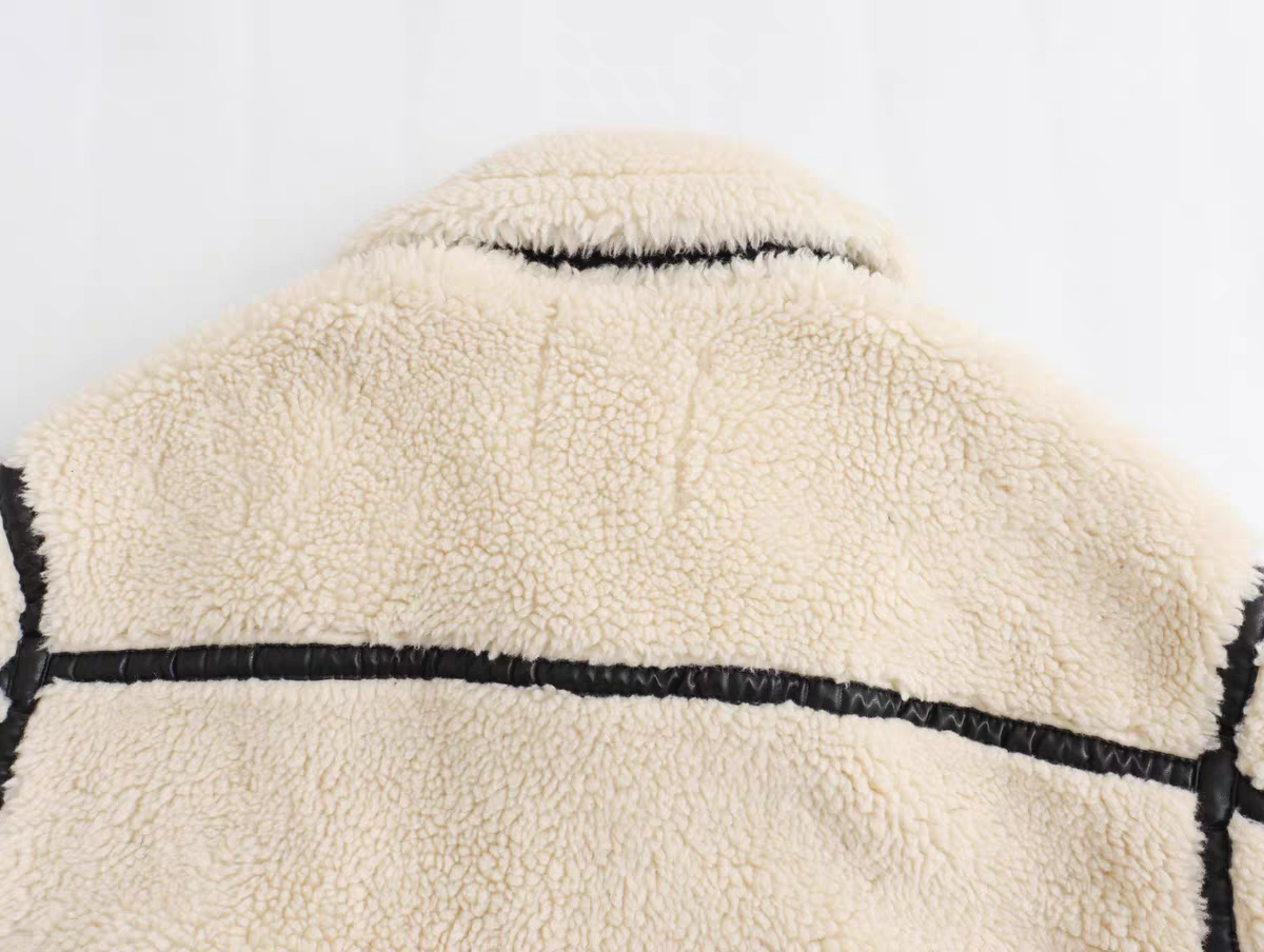 Damenjacke aus kuscheligen Teddyfell