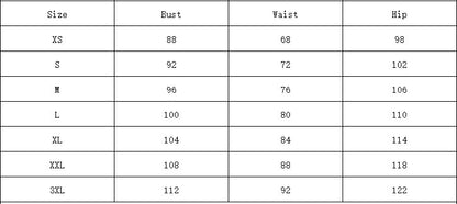 Cremefarbenes Kleid mit Cut-Out-Design