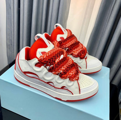 LVIN Low-Top Sneaker