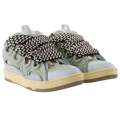 LVIN Low-Top Sneaker