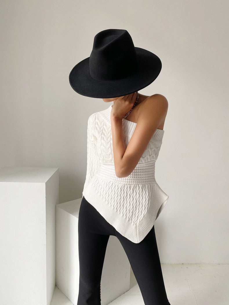 Cut-Out-Pullover
