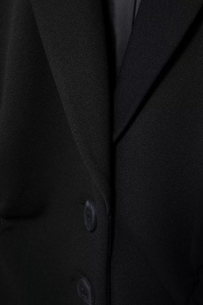 Cut-Out Blazer in Schwarz