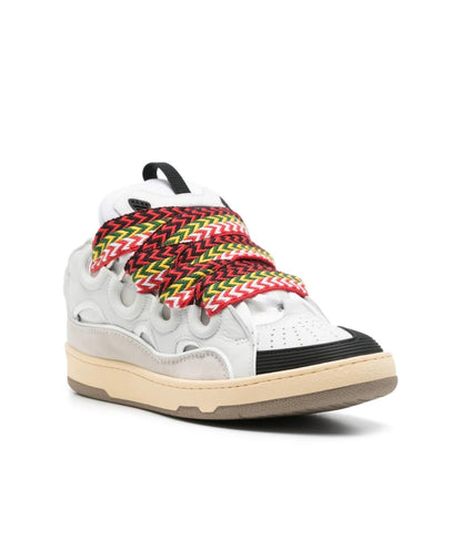 LVIN Low-Top Sneaker