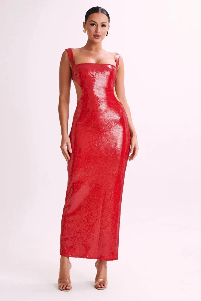 Starluxe Atelier: Glittering evening dress with cut-out details