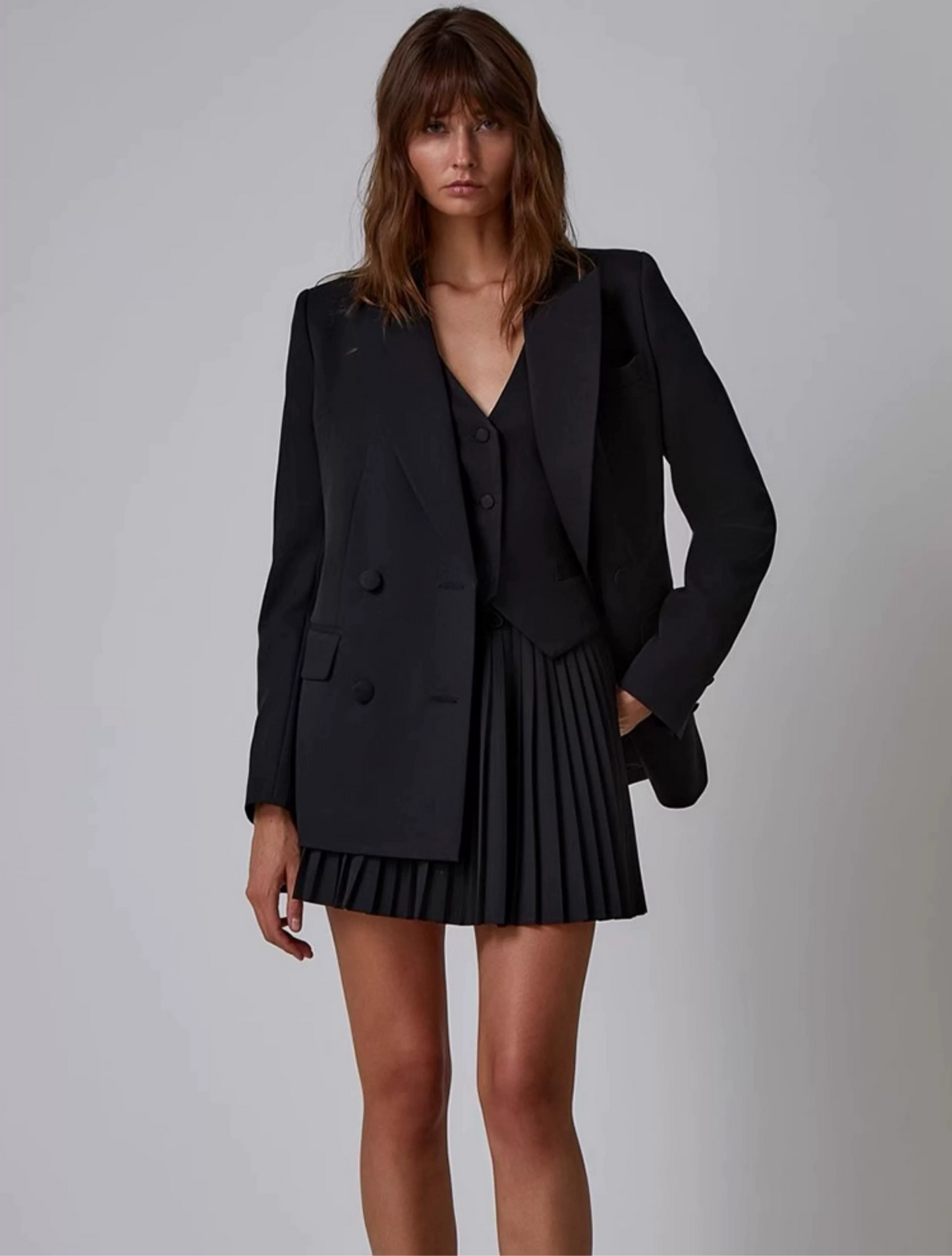 Elegante Dreier-Kombination: Blazer, Weste & Rock