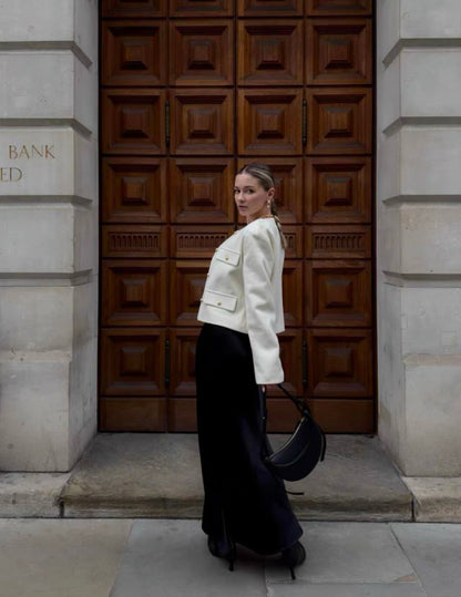 Klassische Jacke mit Goldknöpfen