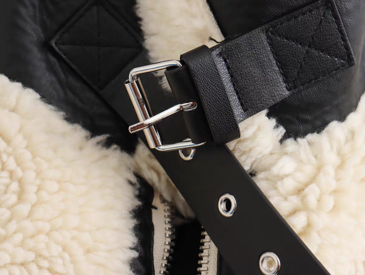 Damenjacke aus kuscheligen Teddyfell