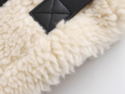 Damenjacke aus kuscheligen Teddyfell